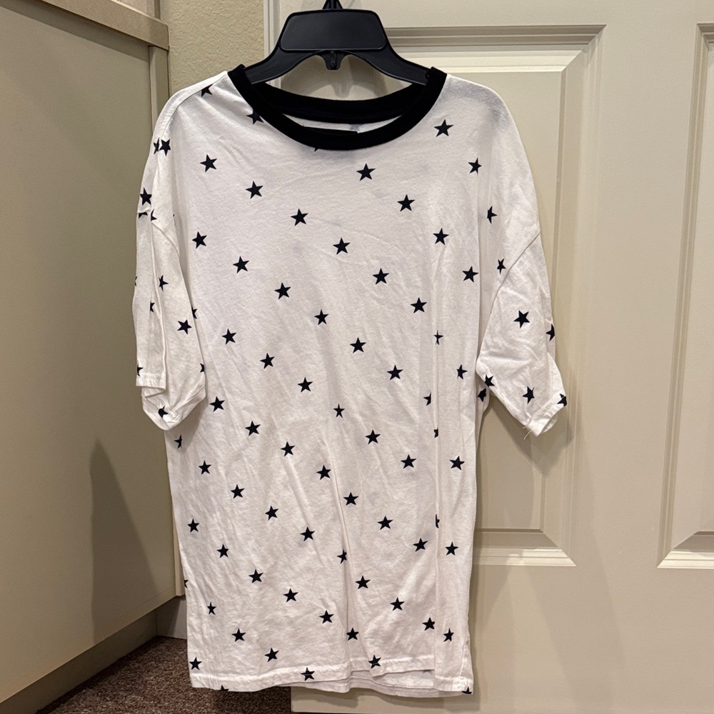 PacSun Black and White Oversized T-Shirt
